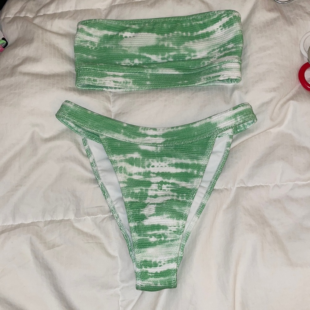 LA HEARTS Green tye dye bikini
